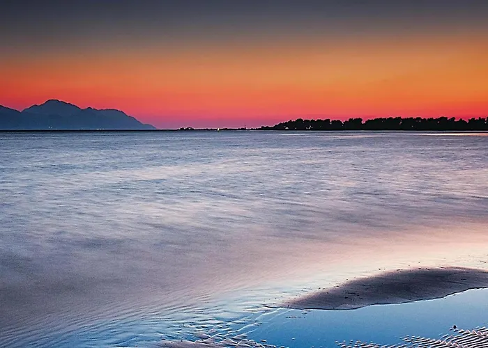 1 Bedroom Gorgeous In Rogotin-ploce 公寓 Rogotin